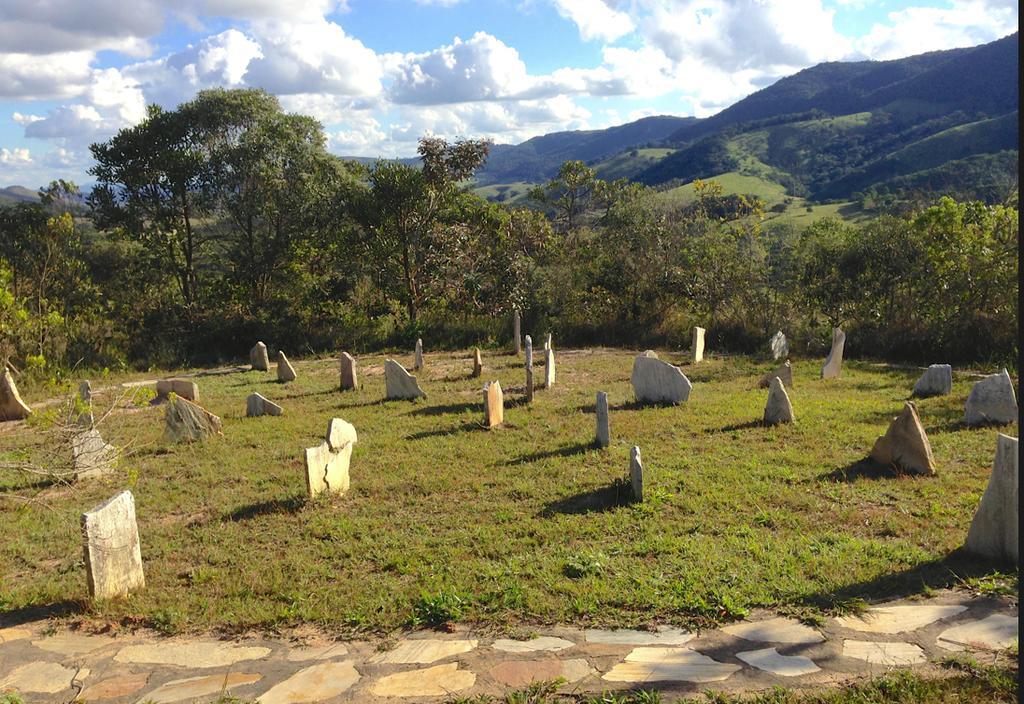 Cidade Das Estrelas São Tomé das Letras Bagian luar foto