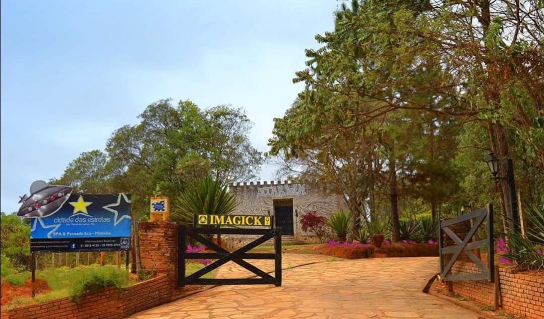 Cidade Das Estrelas São Tomé das Letras Bagian luar foto