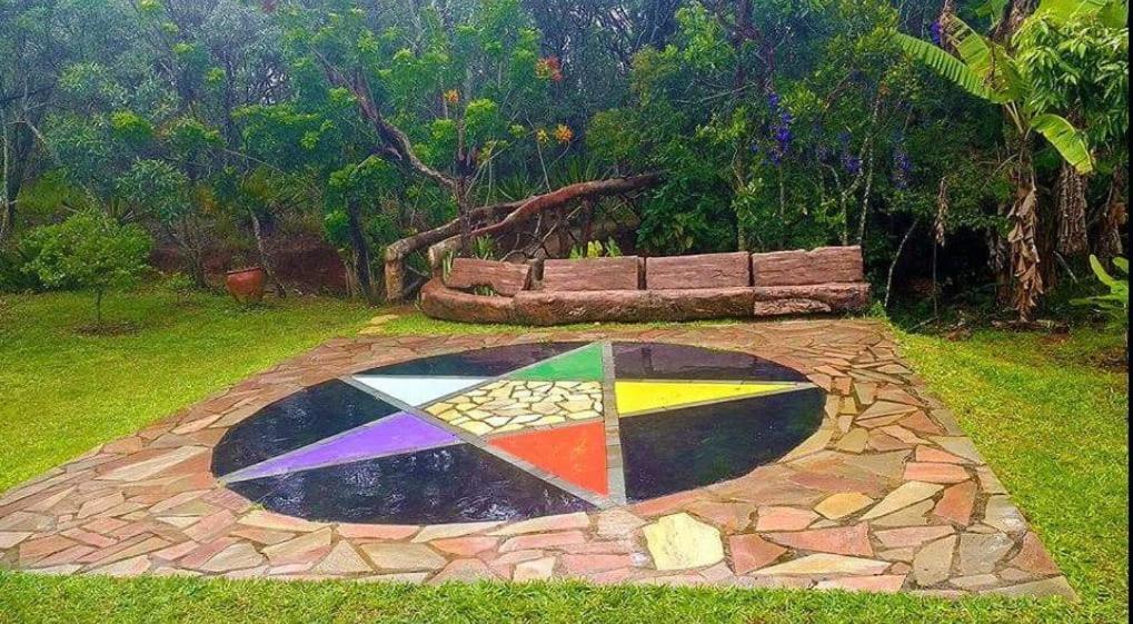 Cidade Das Estrelas São Tomé das Letras Bagian luar foto
